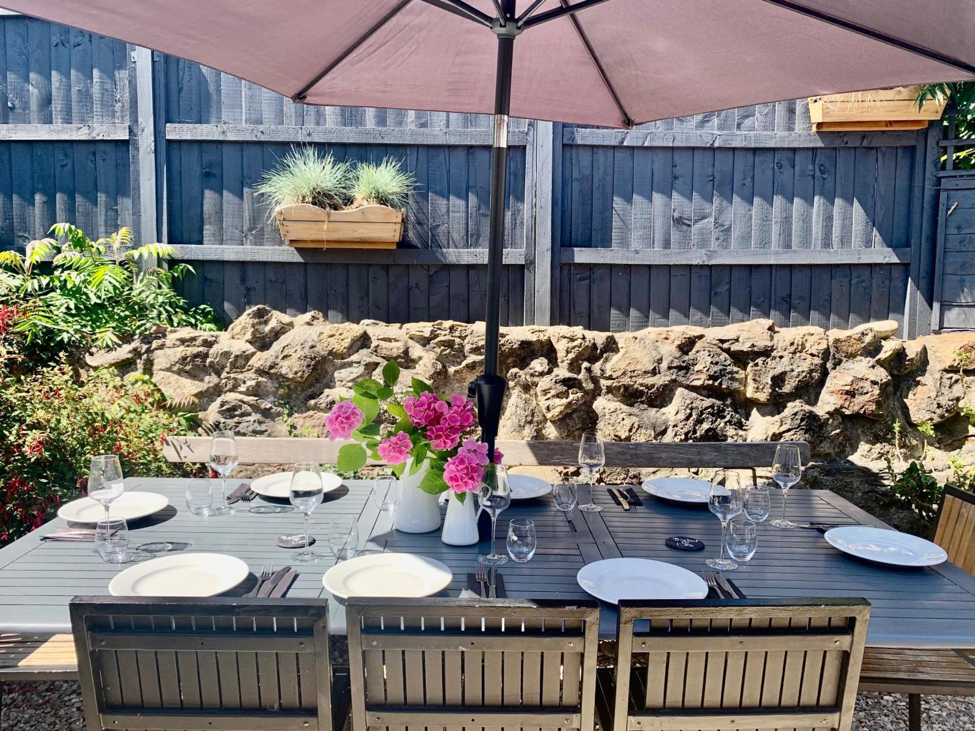 Blas At Fronlas Cafe - The Heart Of Newport 纽波特 外观 照片